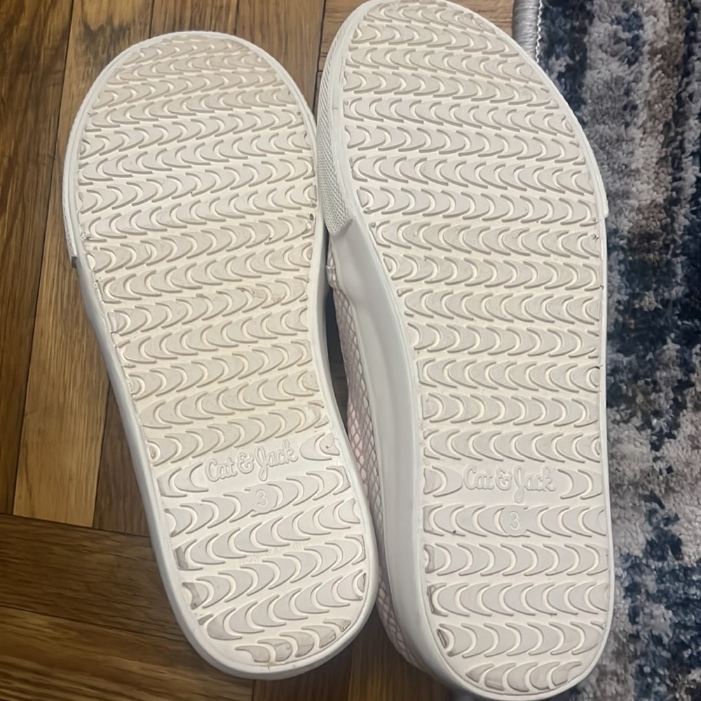 COPY - Cat $Jack girls shoes - Picture 2 of 3